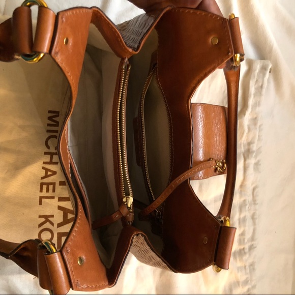 MICHAEL KORS LEATHER SHOULDER SMALL BAG - Picture 5 of 8